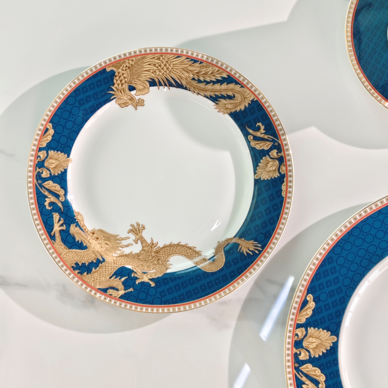 WEDGWOOD Oriental Legend – Set of Two Plates - Comprehensive 4