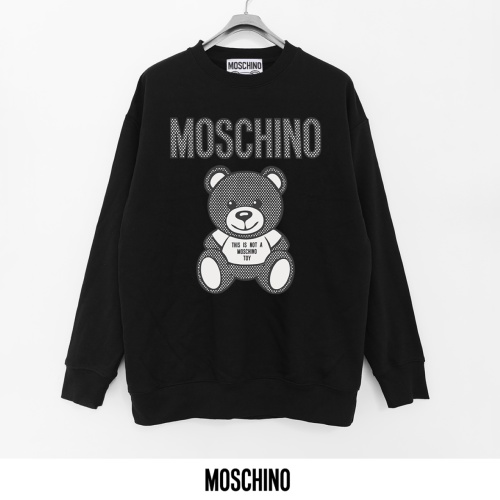 Moschino Printed Crewneck Sweatshirt - Soft Cotton, Durable, and Comfortable 24 Moschino Printed Crewneck Sweatshirt - Soft Cotton, Durable, and Comfortable
