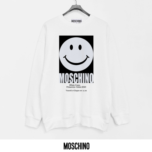 Moschino Printed Terry Cotton Crewneck Sweatshirt - Comfortable & Breathable 1 Moschino Printed Terry Cotton Crewneck Sweatshirt - Comfortable & Breathable