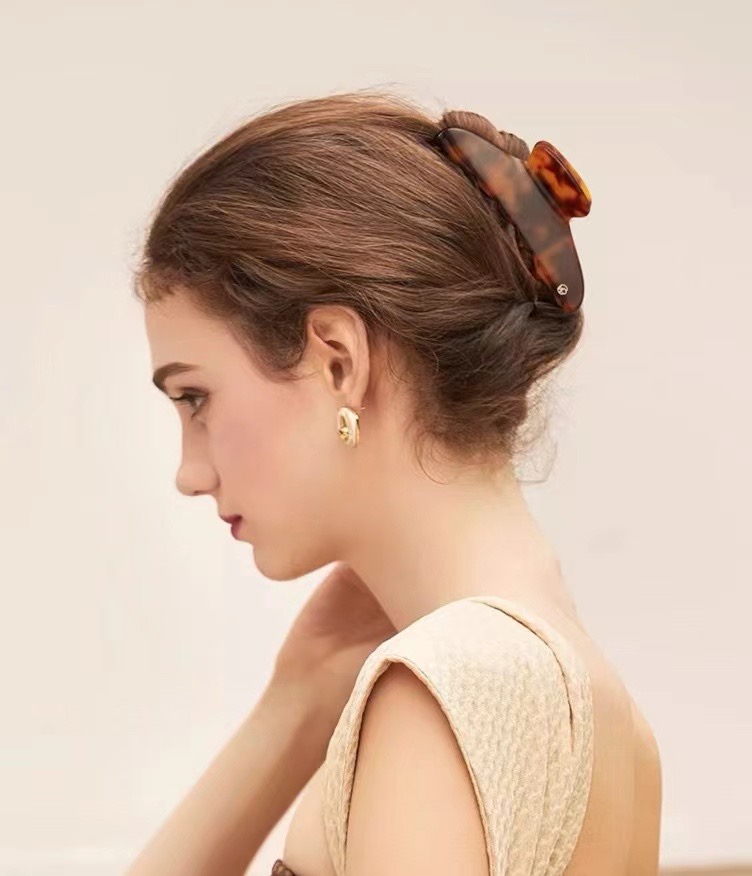 **Style II: Nordic Effortless Hair Claw Clip** - Comprehensive 4