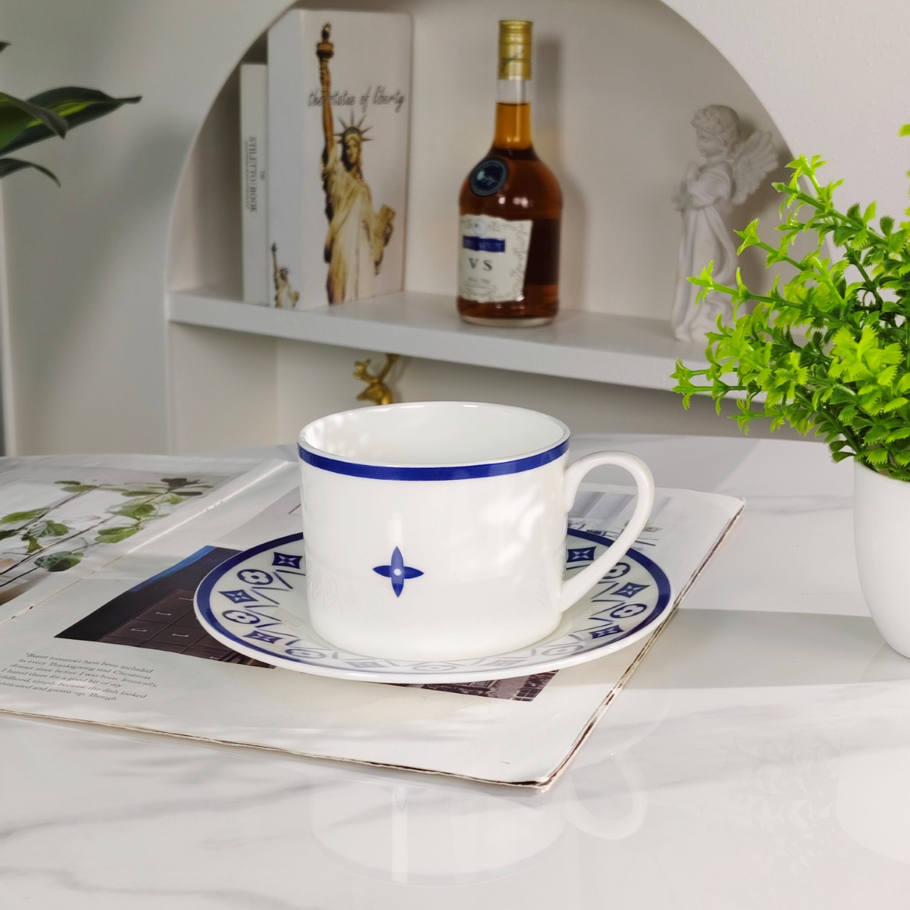 Louis Vuitton Blue and White Cup and Saucer Set (Set of Two - Comprehensive 7