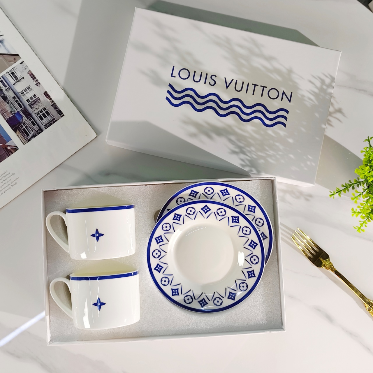 Louis Vuitton Blue and White Cup and Saucer Set (Set of Two - Comprehensive 9