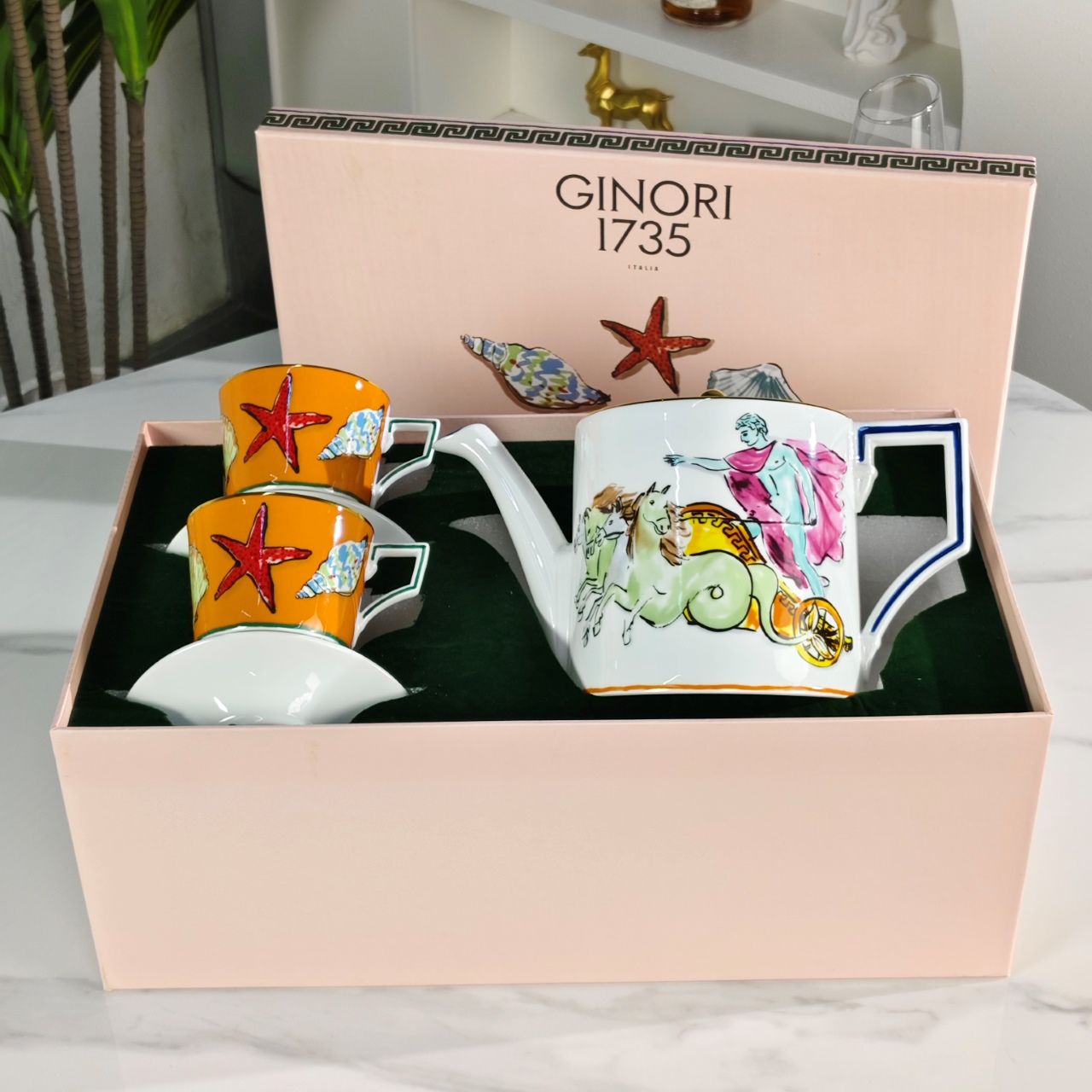 **Ginori 1735 | Il Viaggio di Nettuno Tea Set (One Pot, Two Cups & Sauce - Comprehensive 4