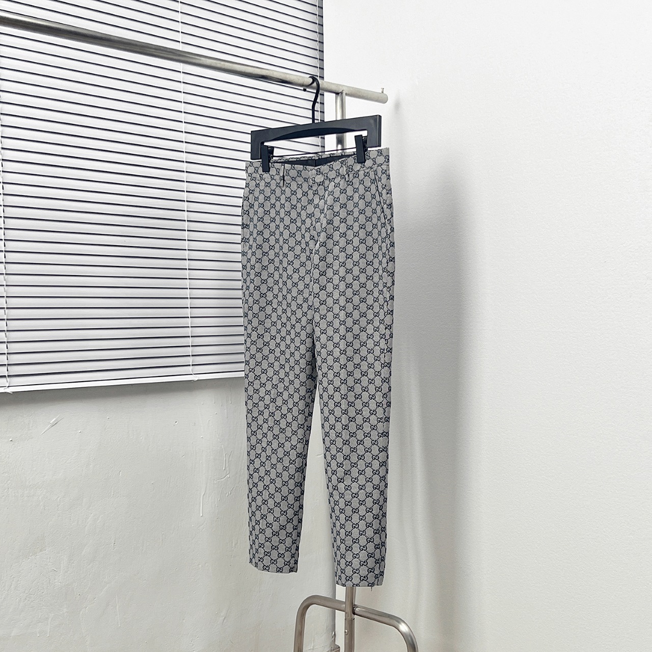 GUCC*/Gucci pantalones de vestir con jacquard GG completo. Tallas: 30, 31, 32, 33, 34, 36, 38