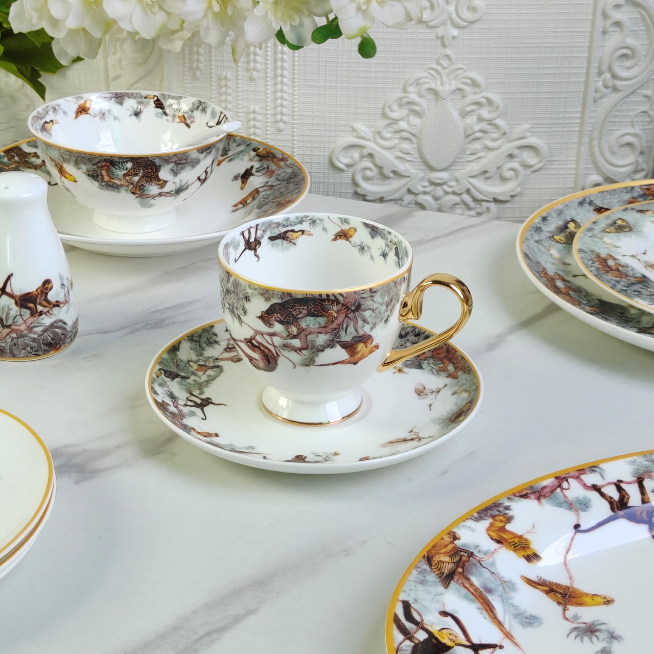 Hermès 15-Piece Jungle Footed Coffee Set - Comprehensive 5