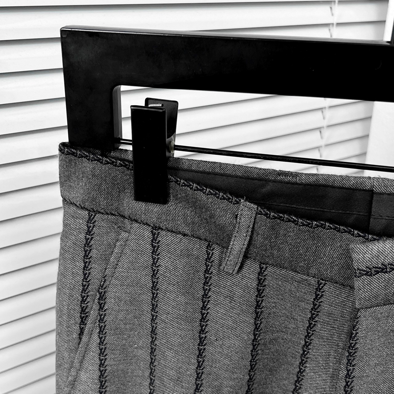 Louis Vuitton Striped Jacquard Trousers - Stylish and Comfortable 5 windows1733522950348 1148930027503149392