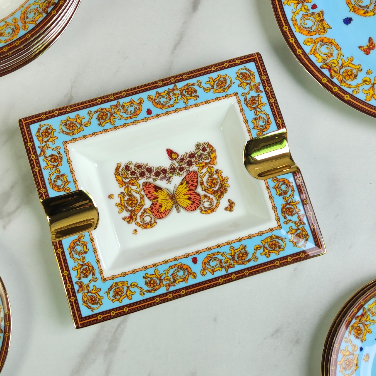 Versace Maison Lifestyle Luxury Home Decor Blanket Tableware Bedding 7