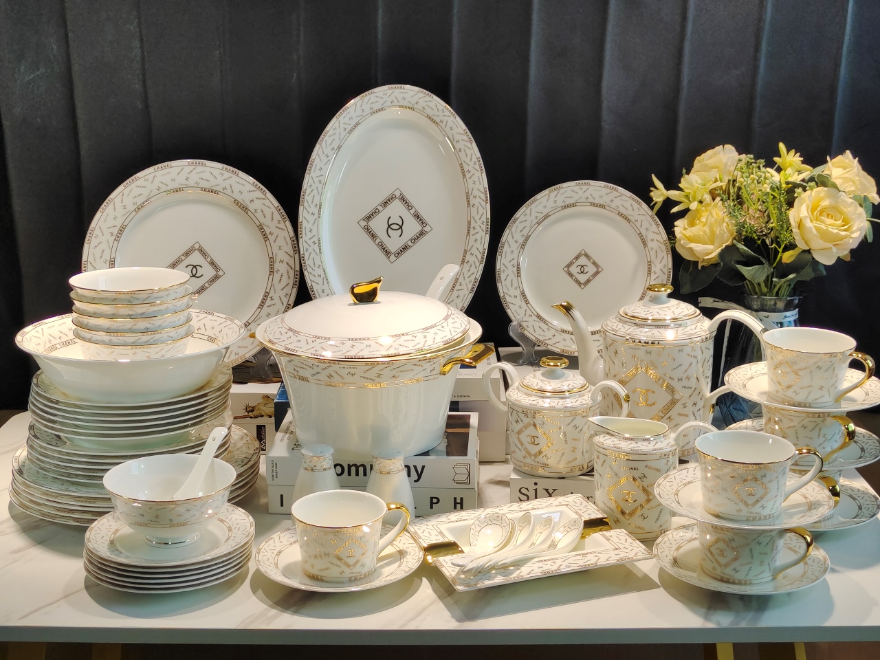 Chanel [58 pieces] cutlery and coffee set43 tableware+15 coffee utensils - Home&Textlile