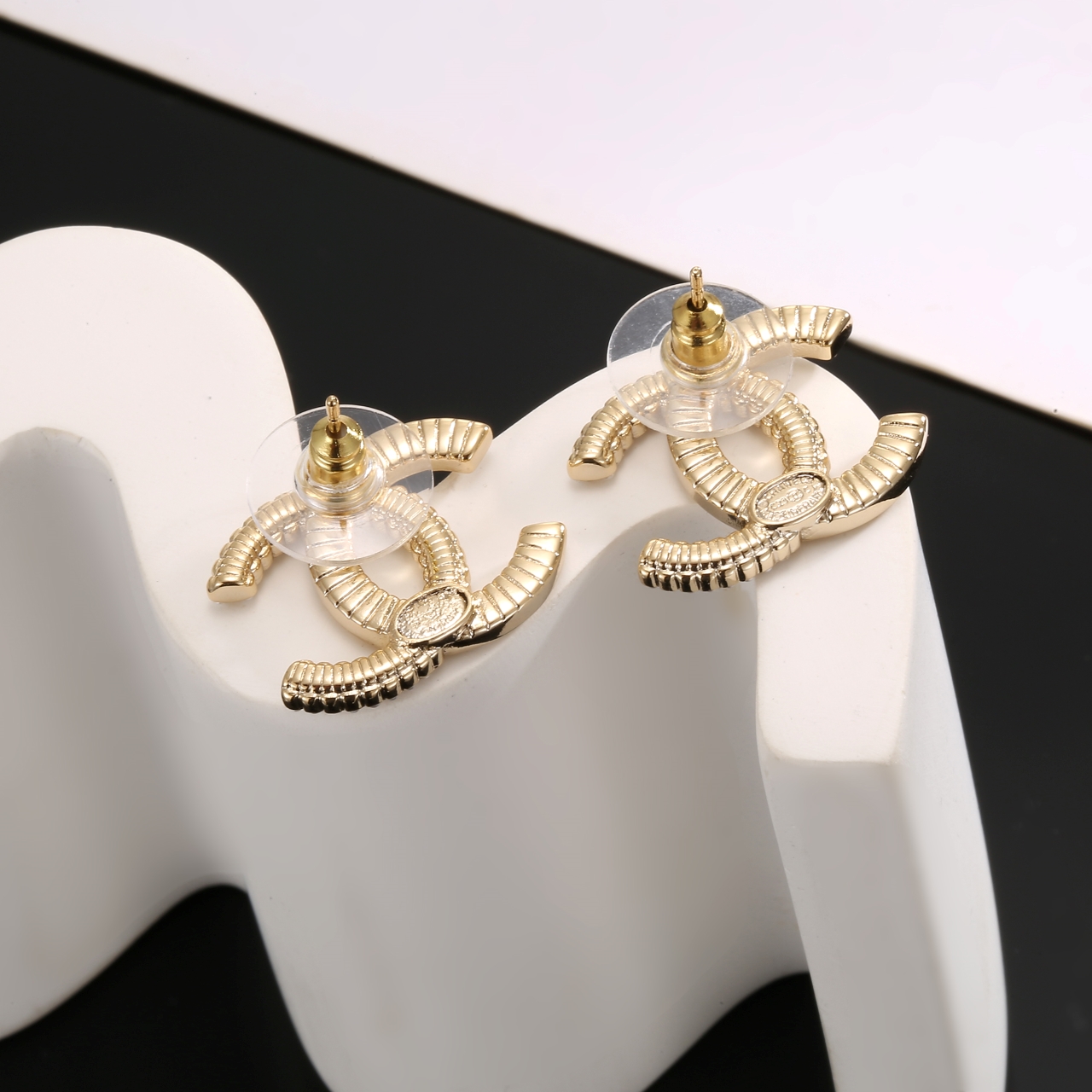 Chanel Haute Joaillerie Fine Jewelry Earrings Necklace Ring Ref.9A28A71F 5