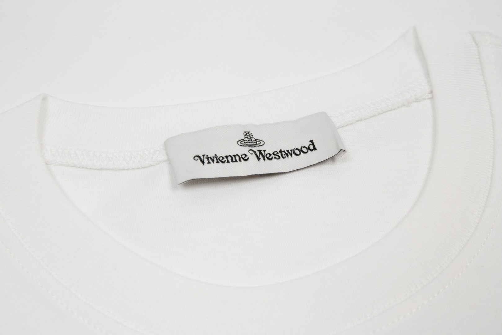 “Vivienne Westwood’s Explosive RS VIVI02# Collection for 2024” - 图片 4