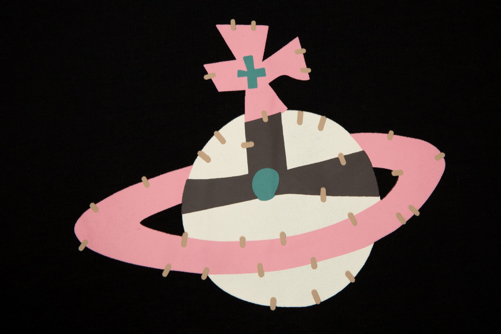 Vivienne Westwood’s 2024 Collection: “Top-Flow Burst” by Queen of the West. - 图片 5