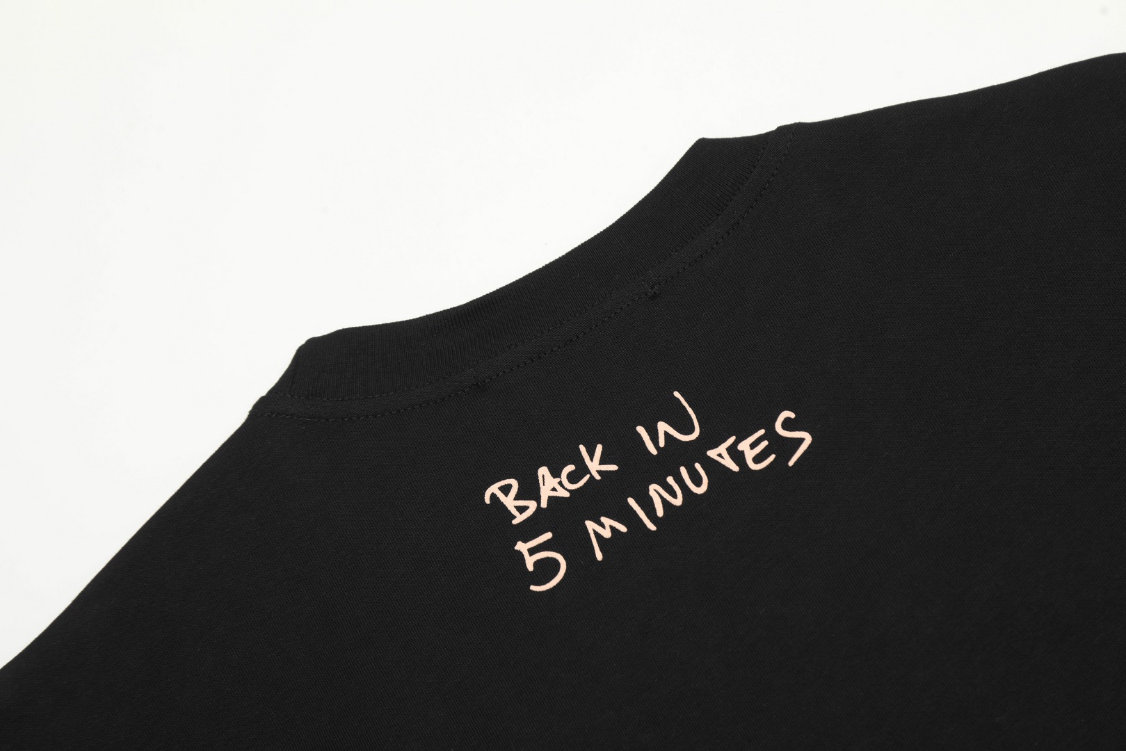 “Vivienne Westwood Queen of the West Top 2024 with Letter Embroidery” - 图片 5