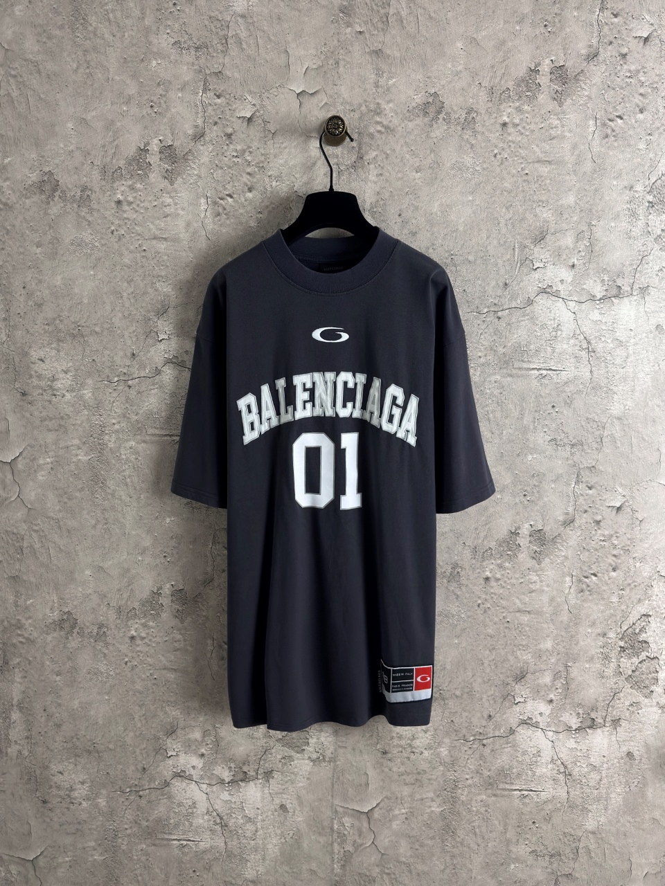 巴黎世家Balenciaga 球服01号短袖💰P100 颜色:深灰色