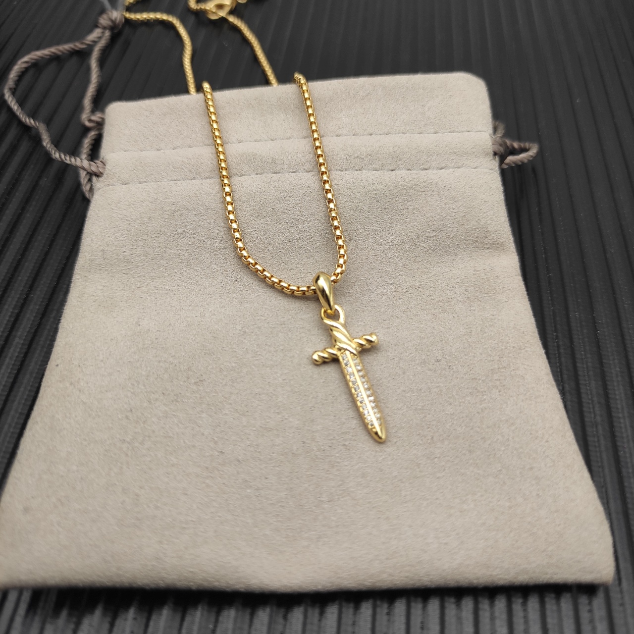 500 💰David Yuurman gold peter dagger necklace. Two millimeters long, 45 plus five. No. DYXL-164 - 图片 3