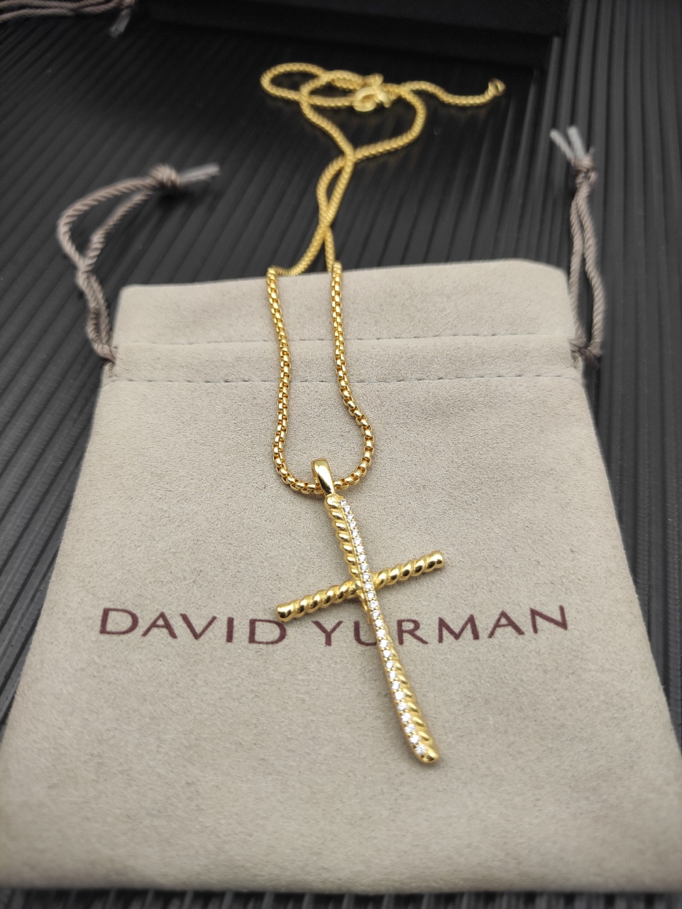 David Yurman Gold Belt Cross Necklace with 2mm Chain, 45+5cm Extender – DYXL-165
