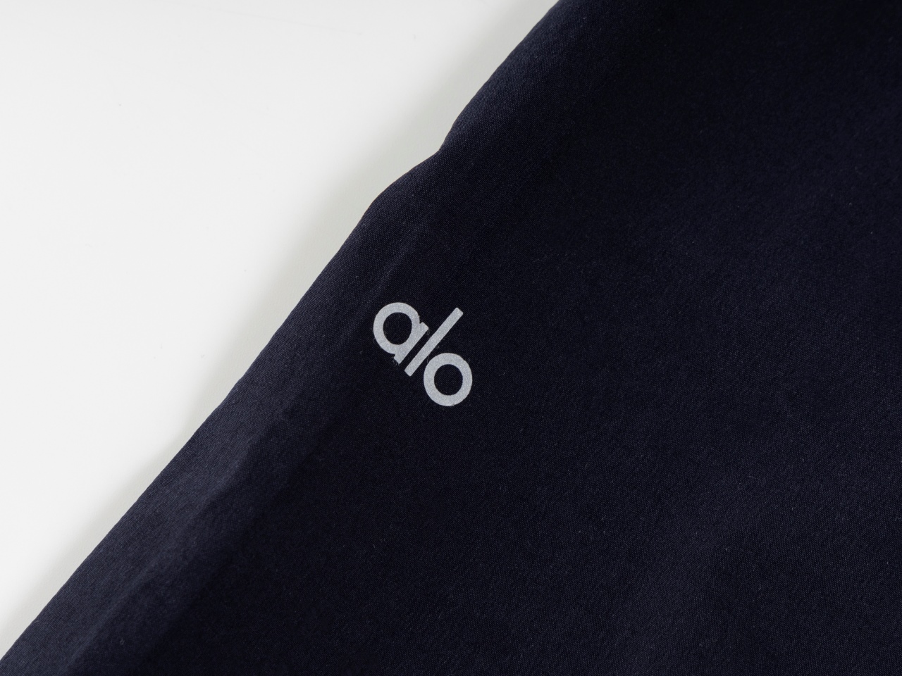 ALO Yoga Pantalones Rectos Holgados de Verano para Mujer con Bolsillos 6 windows1748468143690 540752807658861357