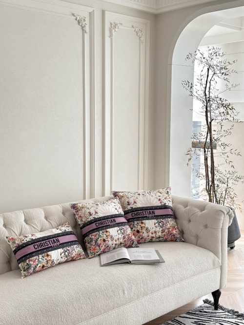 Dior Floral Print Throw Pillow with Cotton Fabric, 45x45cm/50x50cm/30x50cm 1 Dior Floral Print Throw Pillow with Cotton Fabric, 45x45cm/50x50cm/30x50cm