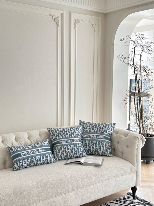 Dior Oblique Motif Cushion | Soft Plush Pillow for Home Decor (45x45cm/50x50cm) 1 Dior Oblique Motif Cushion | Soft Plush Pillow for Home Decor (45x45cm/50x50cm)