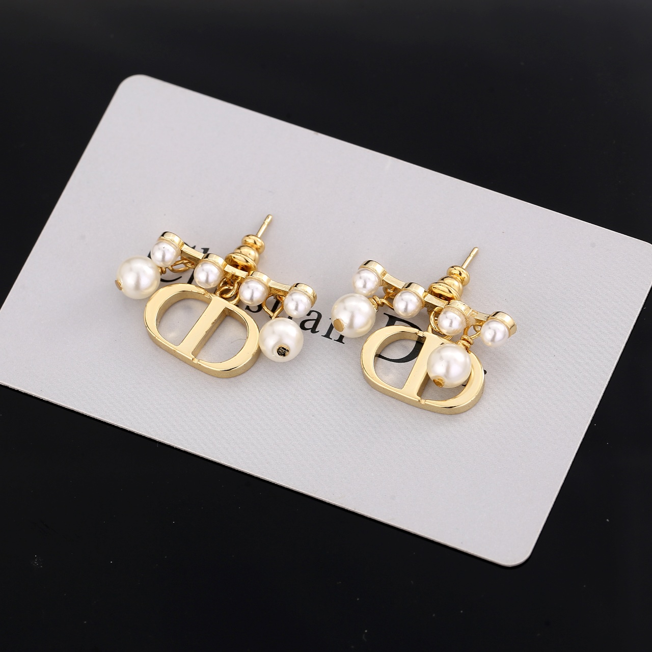  最新 迪奥火爆 各路网红同款，🔥爆 dior 系列，cd字母项链官网最新 同步 Dior 专柜一致材质