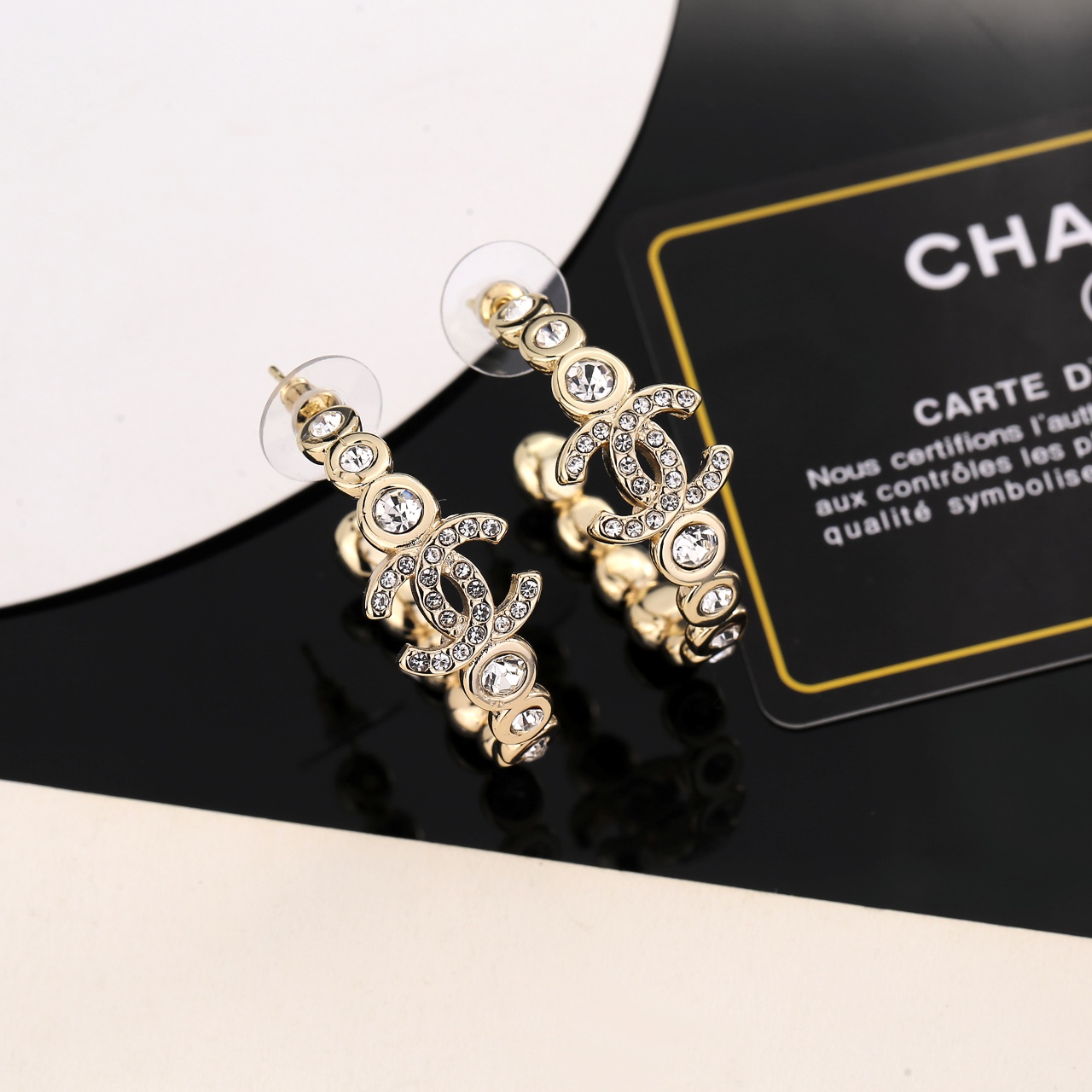  小香新款💦 Chanel香奈儿 耳钉  原版一摸一样的原单货，高端定制 原版黄铜  每一个细节媲美专柜