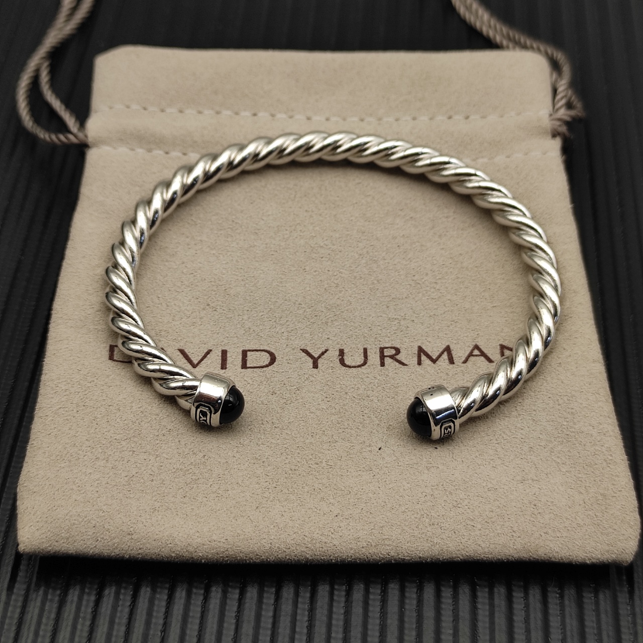 575 💰David Yuurman 6MM silver-coloured cuff bracelets of the Helanaunon. No. DYSZ-341