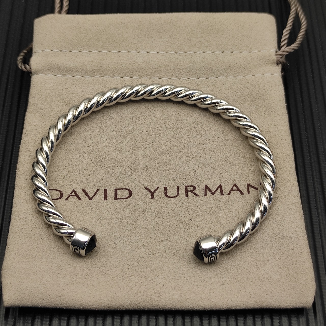 575 💰David Jurman 6MM silver-coloured nebula cuff bracelets. No. DYSZ-343