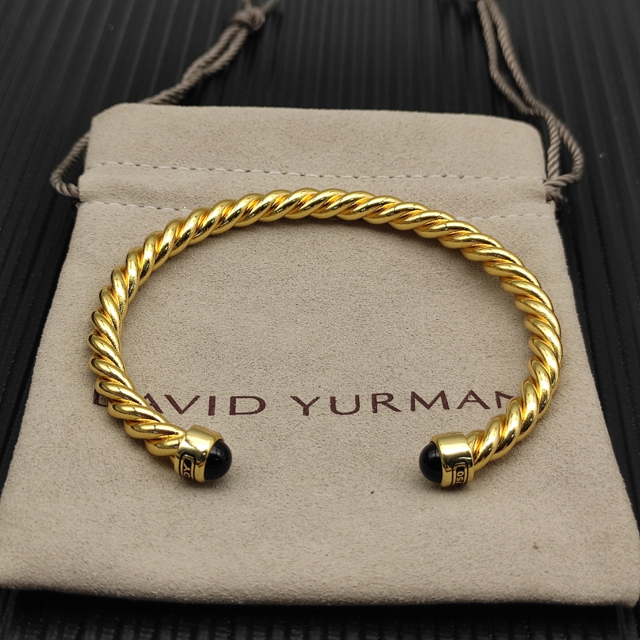 575 💰David Yurman 6MM Golden Manaunoni line cuff bracelet. Number DYSZ-347
