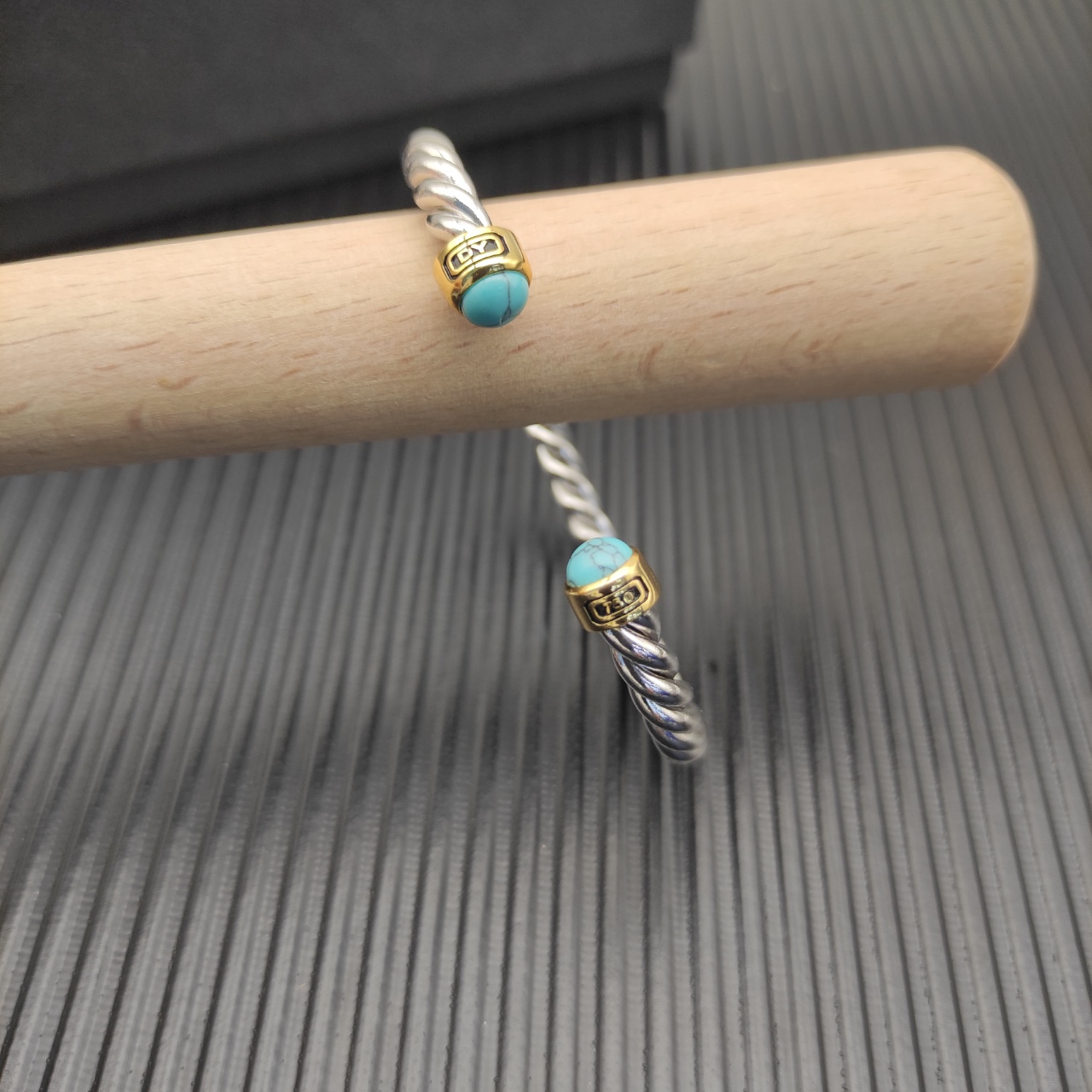 575 💰David Yurman 6MM cuff bracelets of the split green pine line. Number DYSZ-357 - 图片 3