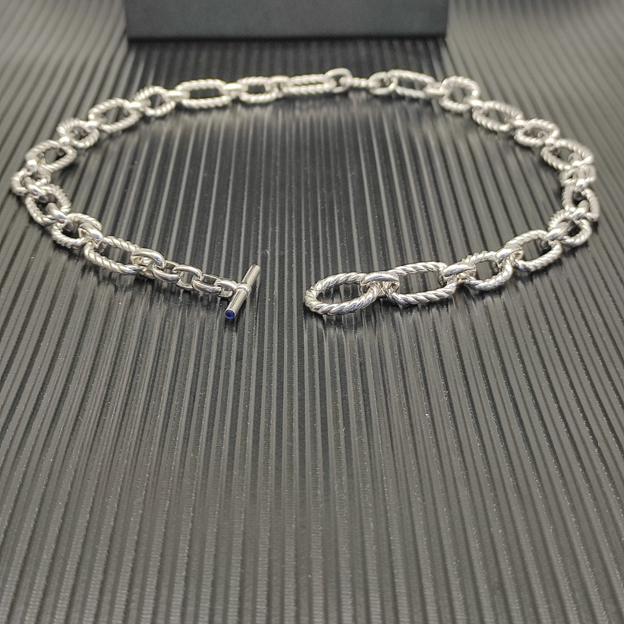 1075 💰David Jurman Newline sapphire necklace. Silver, 50 cm long. No. DYXL-193