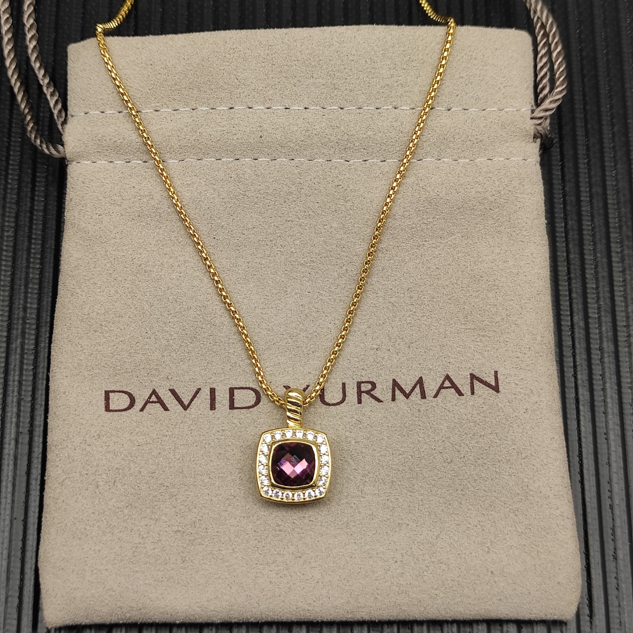 David Yurman  z紫钻金色四方钻项链。 链条粗1.5mm，长度45+5cm延迟链 
  编