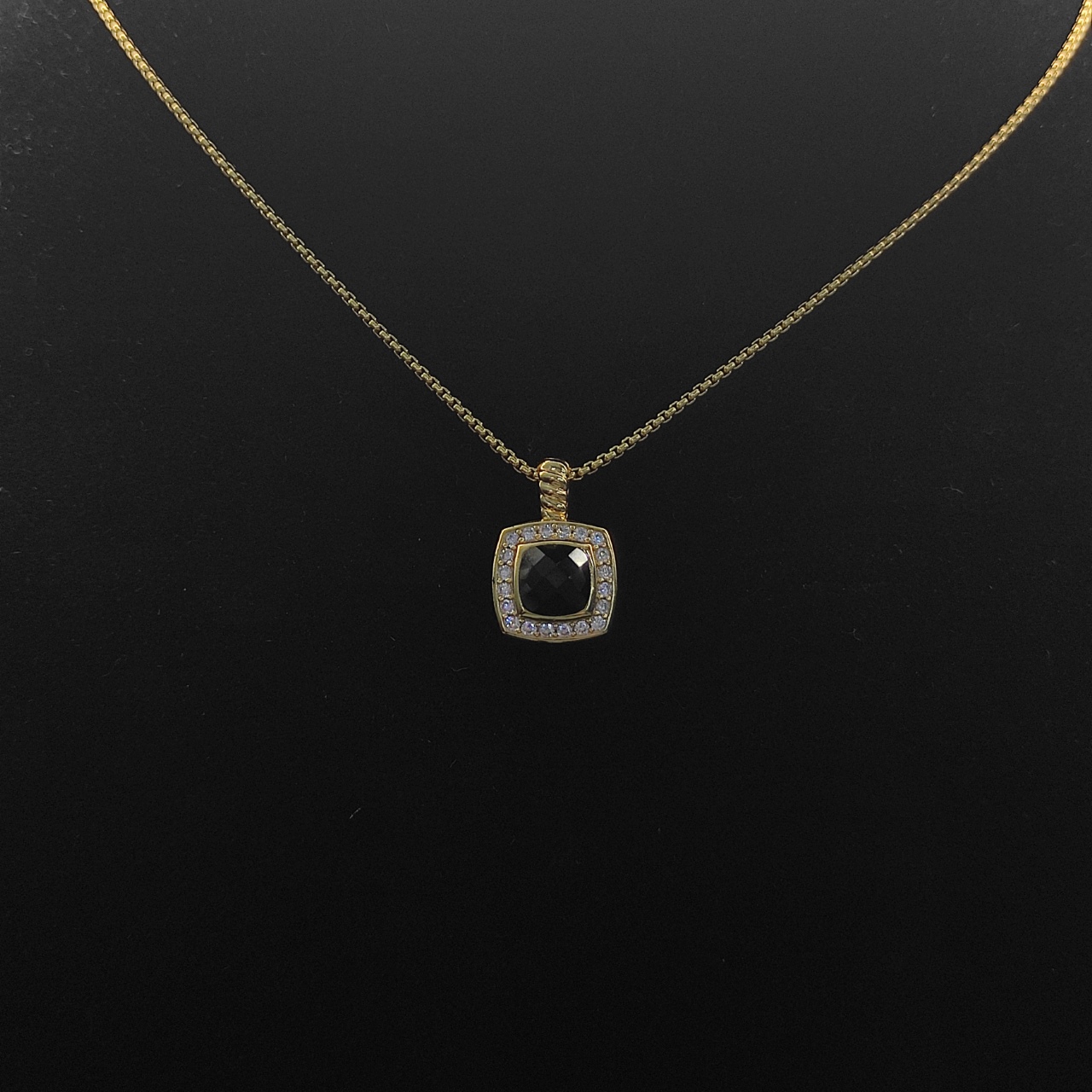 David Yurman  黑钻金色四方钻项链。 链条粗1.5mm，长度45+5cm延迟链 
  编号
