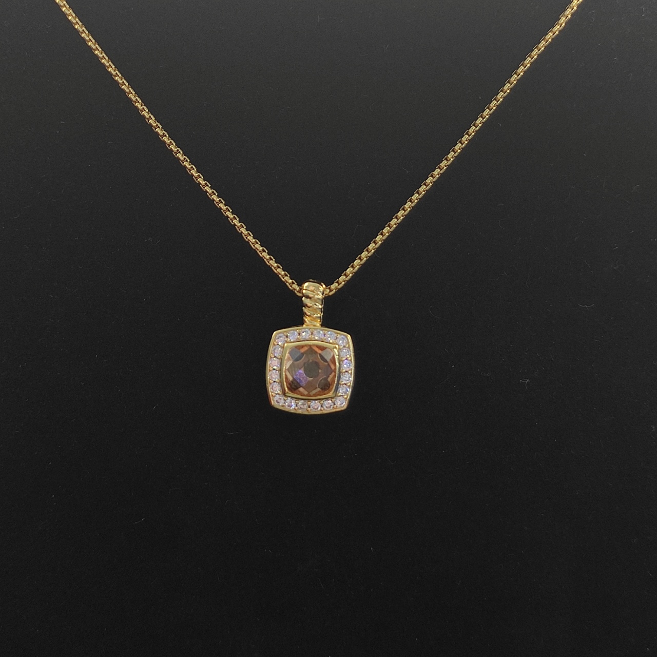 David Yurman  香槟钻金色四方钻项链。 链条粗1.5mm，长度45+5cm延迟链 
  编