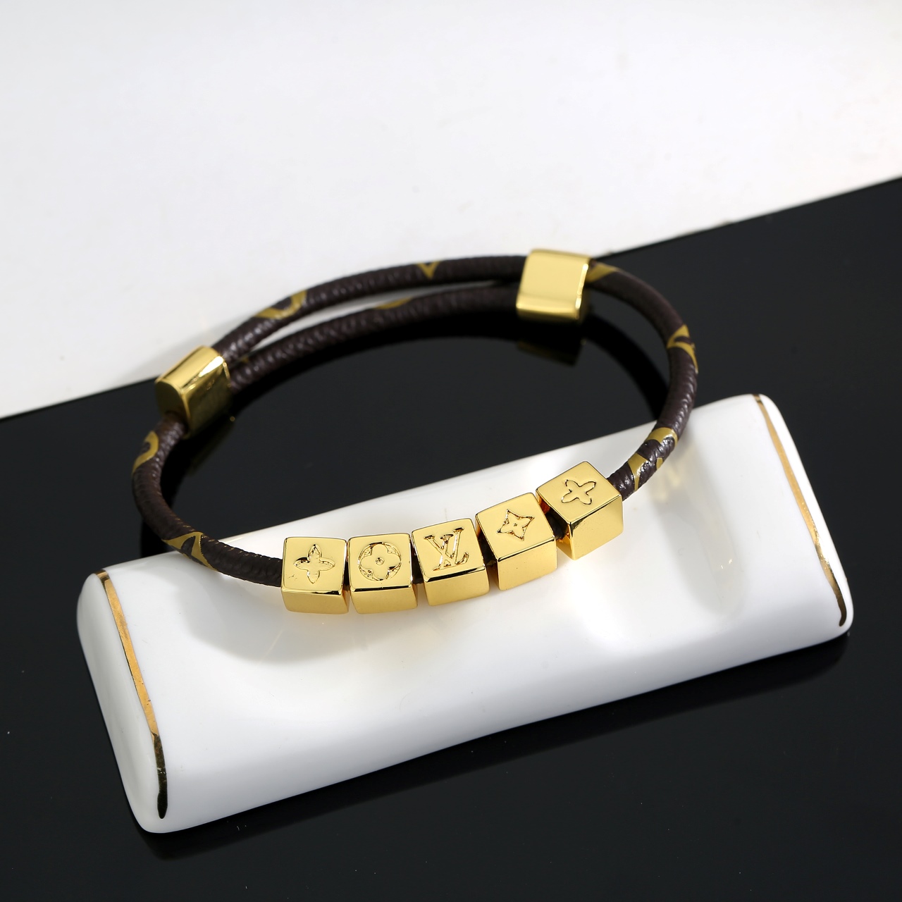 louis vuitton lv circle reversible bracelet