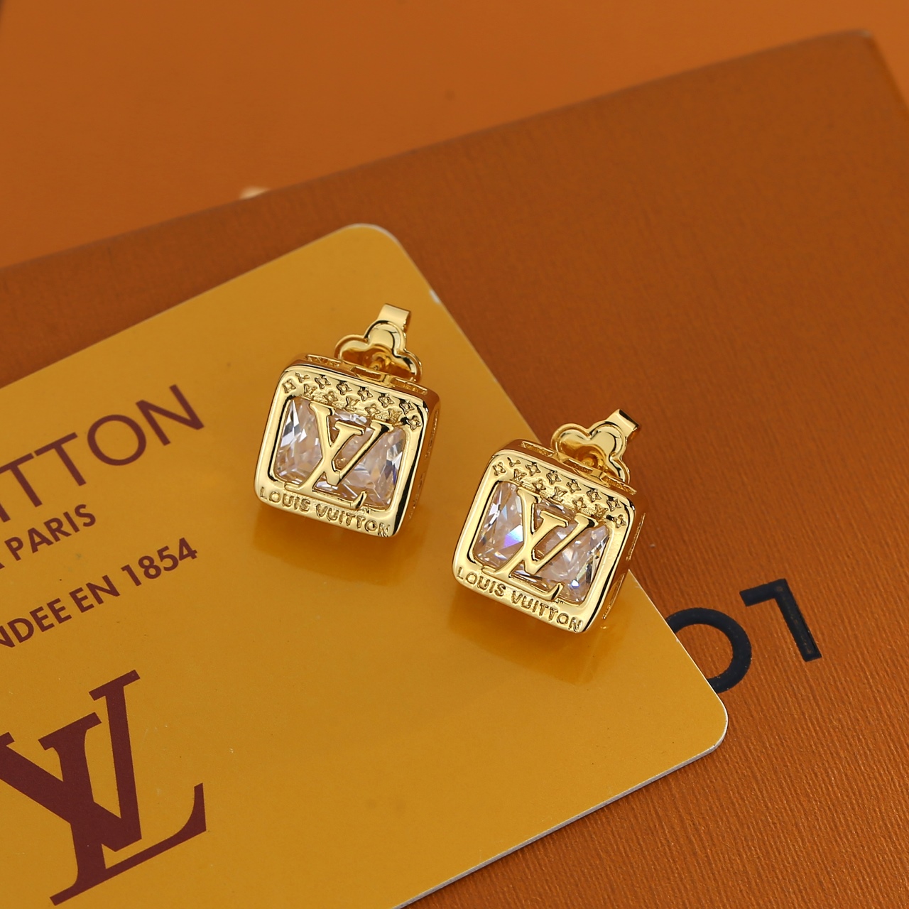 Louis Vuitton Haute Joaillerie Fine Jewelry Earrings Necklace Ring 3
