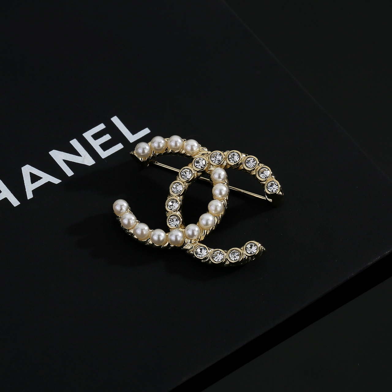 Chanel blingbling