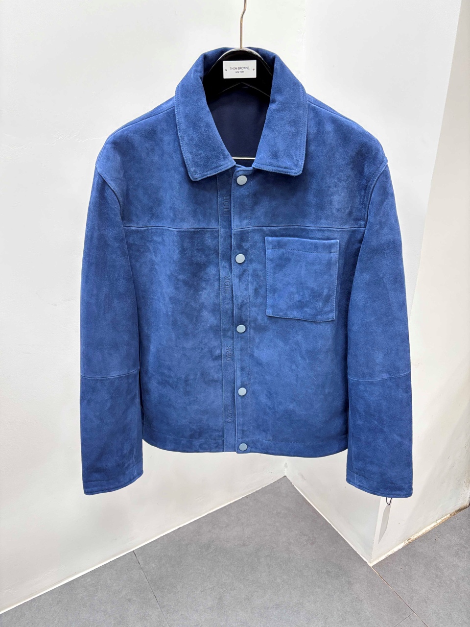 NO:675205,Brand Dior material imported goat suede craftsmanship size 48-56 (special size customization),,dior,Top Customize119860909品牌Dior 材质进口山羊反绒 工艺 尺码48-56（特殊尺码定制）,,dior,Top Customize1,Men's clothing