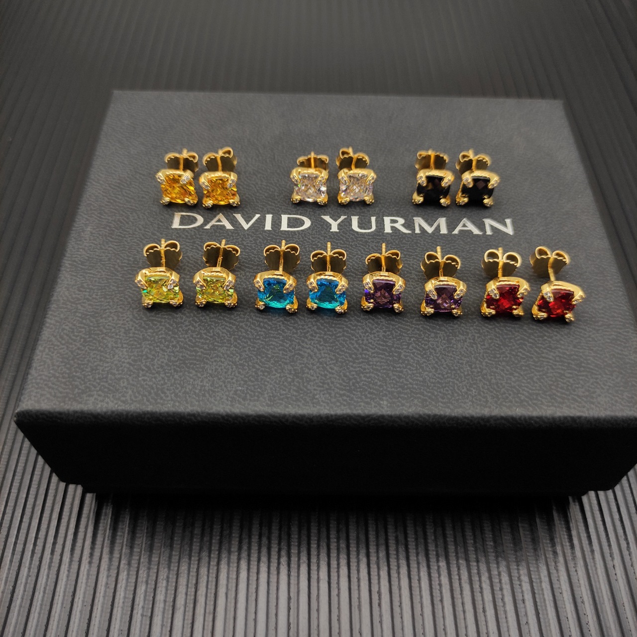 NO:663971,David Yurman gold main stone 8mm four-claw stud earrings. No. DYEH-158-164, fine jewelry19860909David Yurman 金色主石8mm四爪耳钉.编号DYEH-158-164,饰品精品,Jewelry