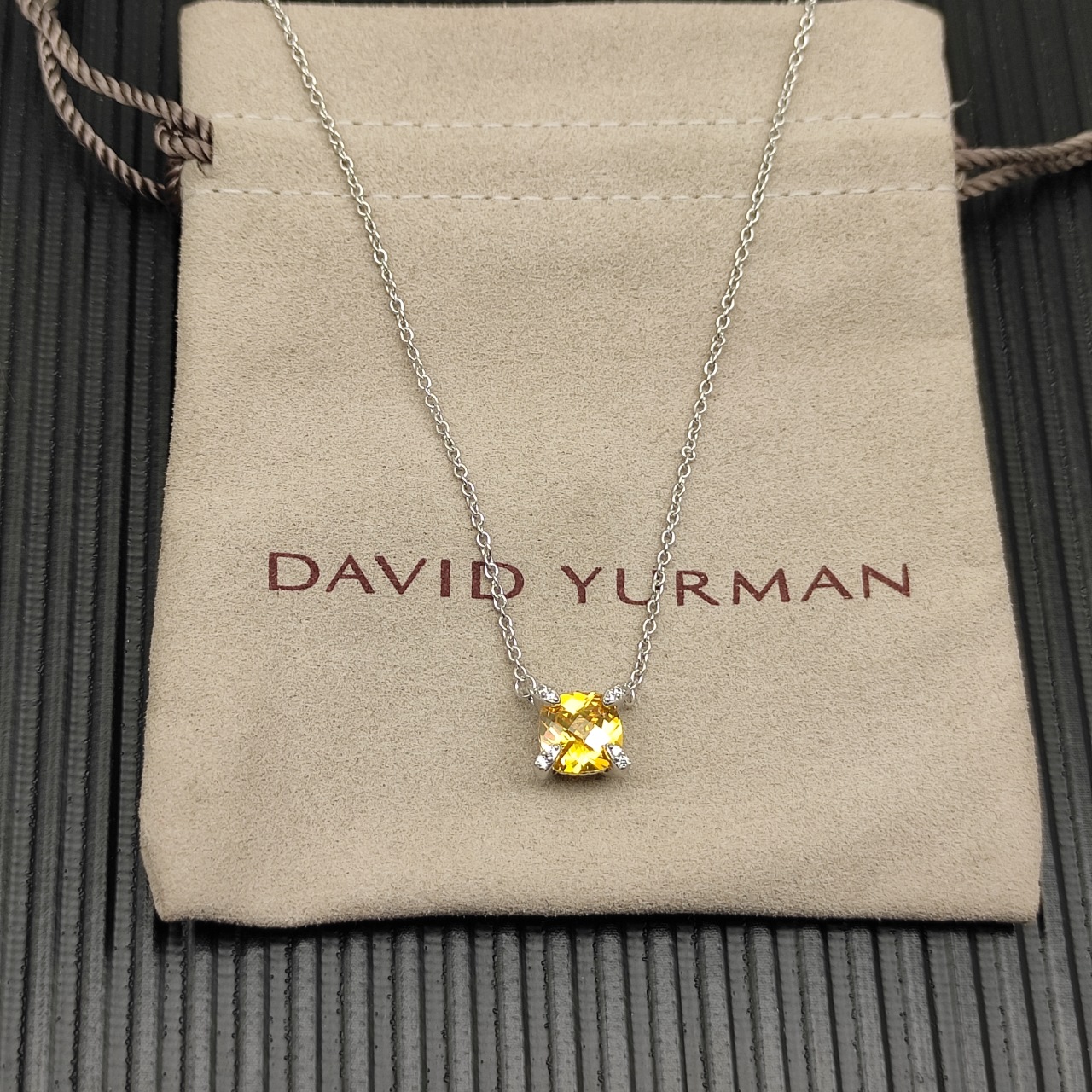 NO:664160,David Yurman silver yellow diamond main stone 8mm four-claw necklace. Length 58cm 42+3+3cm delay chain No. DYXL-230, fine jewelry, necklace19860909David Yurman 银色黄钻主石8mm四爪项链.,长度58cm 42+3+3cm 延迟链 编号DYXL-230,饰品精品,necklace,Jewelry