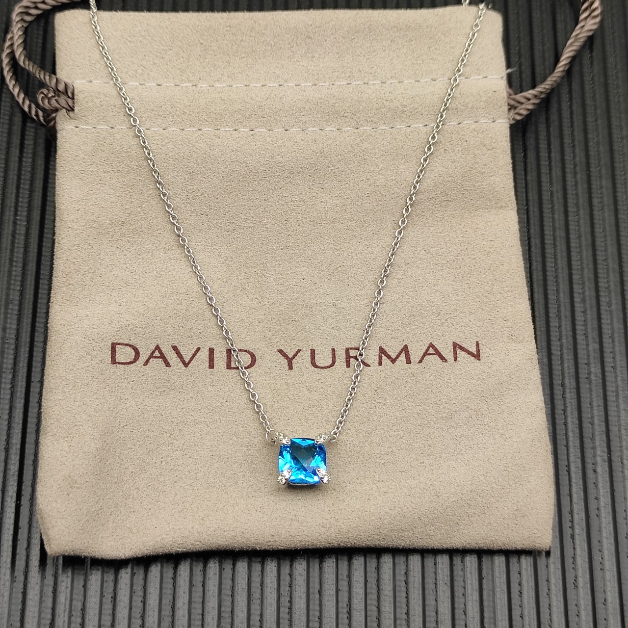 NO:664157,David Yurman silver blue diamond main stone 8mm four-prong necklace. Length 58cm 42+3+3cm delay chain No. DYXL-231, fine jewelry, necklace19860909David Yurman 银色蓝钻主石8mm四爪项链.,长度58cm 42+3+3cm 延迟链  编号DYXL-231,饰品精品,necklace,Jewelry