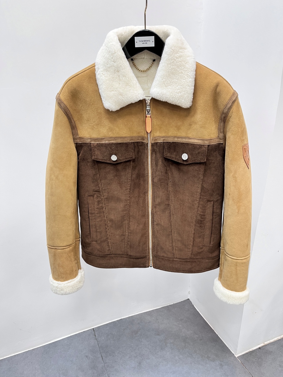 NO:688536,Brand Louis Vuitton Material imported original ecological fur integrated craftsmanship Size 48-56 (special size customization),,louis vuitton,Top Customize119860909品牌路易威登 材质进口原生态皮毛一体 工艺 尺码48-56（特殊尺码定制）,,louis vuitton,Top Customize1,Men's clothing