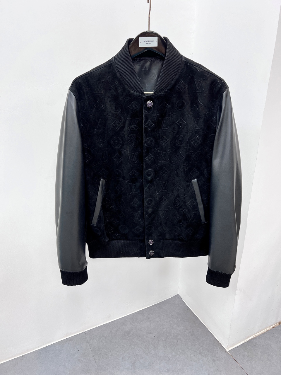 NO:940232,27108 Brand Louis Vuitton Material imported goatskin Craftsmanship Size 48-56 (special size customization),,louis vuitton,sheepskin,Top Customize11986090927108 品牌路易威登 材质进口山羊皮 工艺 尺码48-56（特殊尺码定制）,,louis vuitton,sheepskin,Top Customize1,Men's clothing