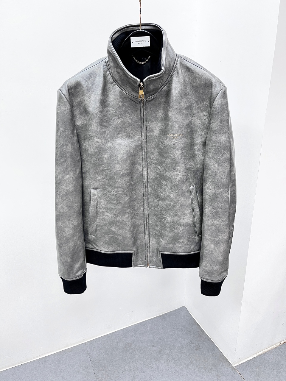 NO:940241,27121 Brand Louis Vuitton Material imported sheepskin Craftsmanship Size 48-56 (special size customization),,louis vuitton,sheepskin,Top Customize11986090927121 品牌路易威登 材质进口绵羊皮 工艺 尺码48-56（特殊尺码定制）,,louis vuitton,sheepskin,Top Customize1,Men's clothing
