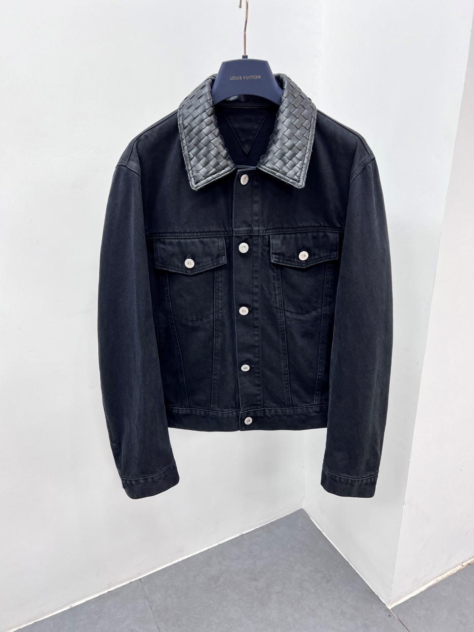 NO:940279,Brand bv material imported fabric sheepskin collar craftsmanship size 48-56 (special size customization),,bottega veneta,sheepskin,Top Customize119860909品牌bv 材质进口面料 绵羊皮领子 工艺 尺码48-56（特殊尺码定制）,,bottega veneta,sheepskin,Top Customize1,Men's clothing