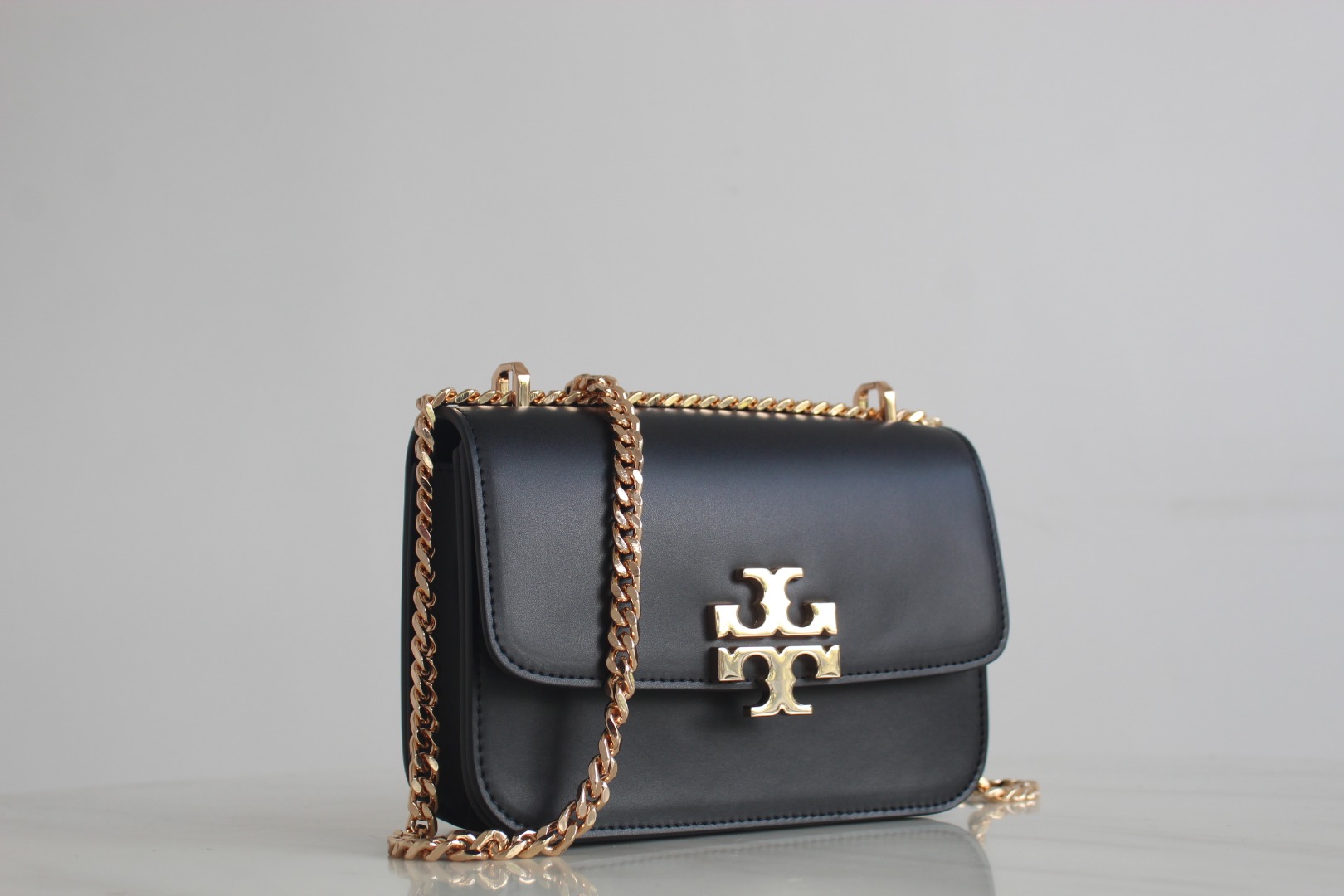 Tory Burch ToryBurch新款豆腐包Eleanor 链条单肩包 包款全新设计光滑金属饰件