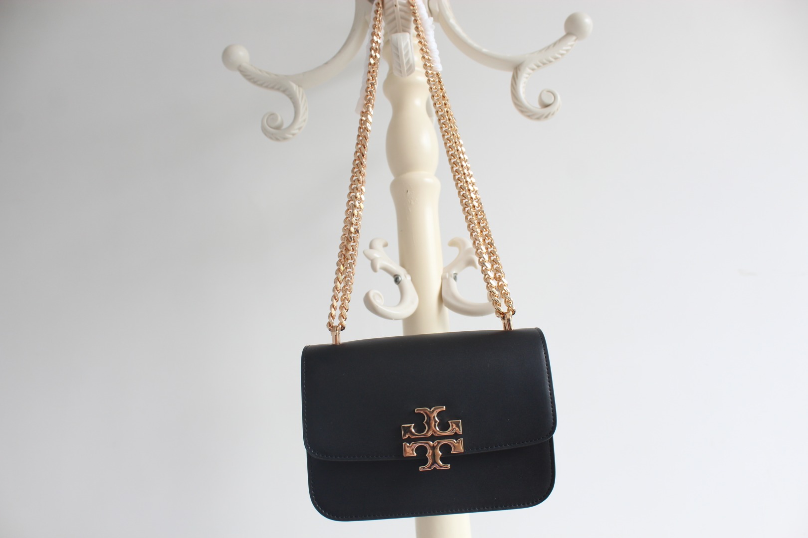 Tory Burch ToryBurch新款豆腐包Eleanor 链条单肩包 包款全新设计光滑金属饰件