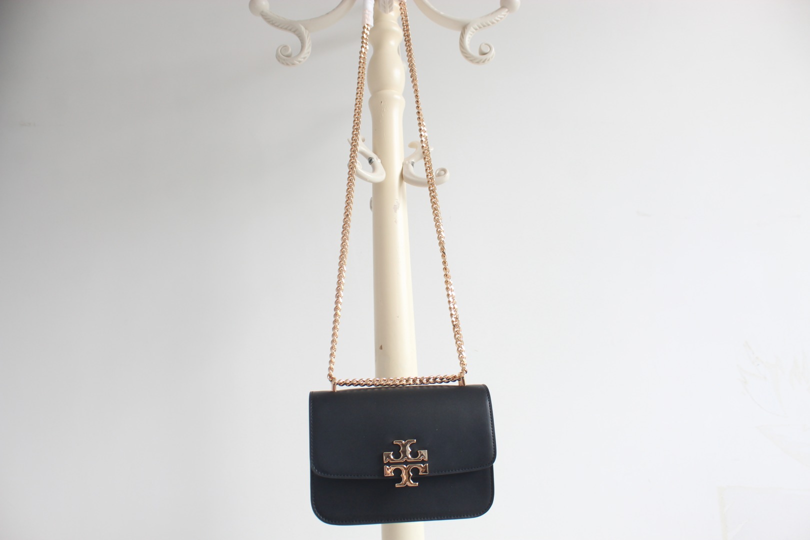 Tory Burch ToryBurch新款豆腐包Eleanor 链条单肩包 包款全新设计光滑金属饰件