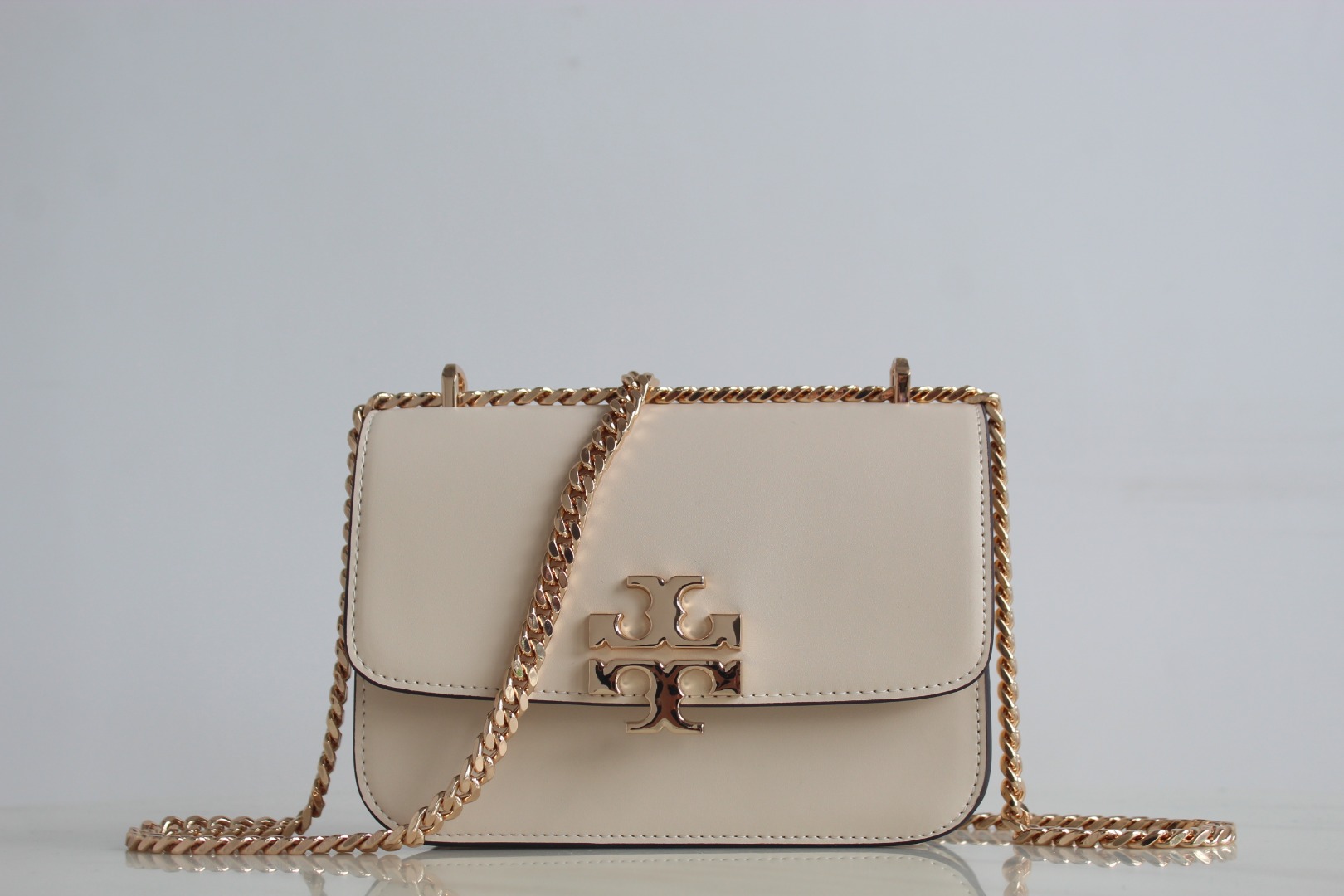 Tory Burch ToryBurch新款豆腐包Eleanor 链条单肩包 包款全新设计光滑金属饰件