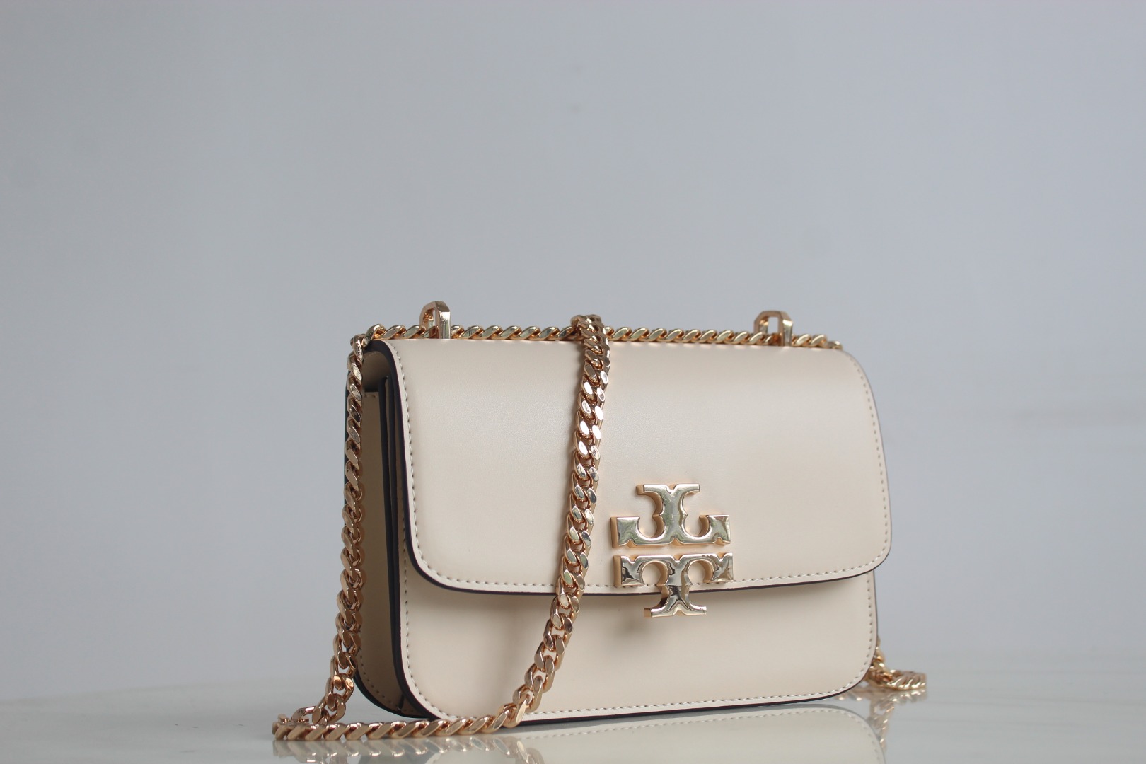 Tory Burch ToryBurch新款豆腐包Eleanor 链条单肩包 包款全新设计光滑金属饰件