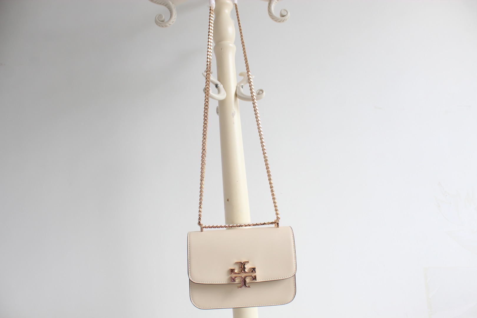 Tory Burch ToryBurch新款豆腐包Eleanor 链条单肩包 包款全新设计光滑金属饰件