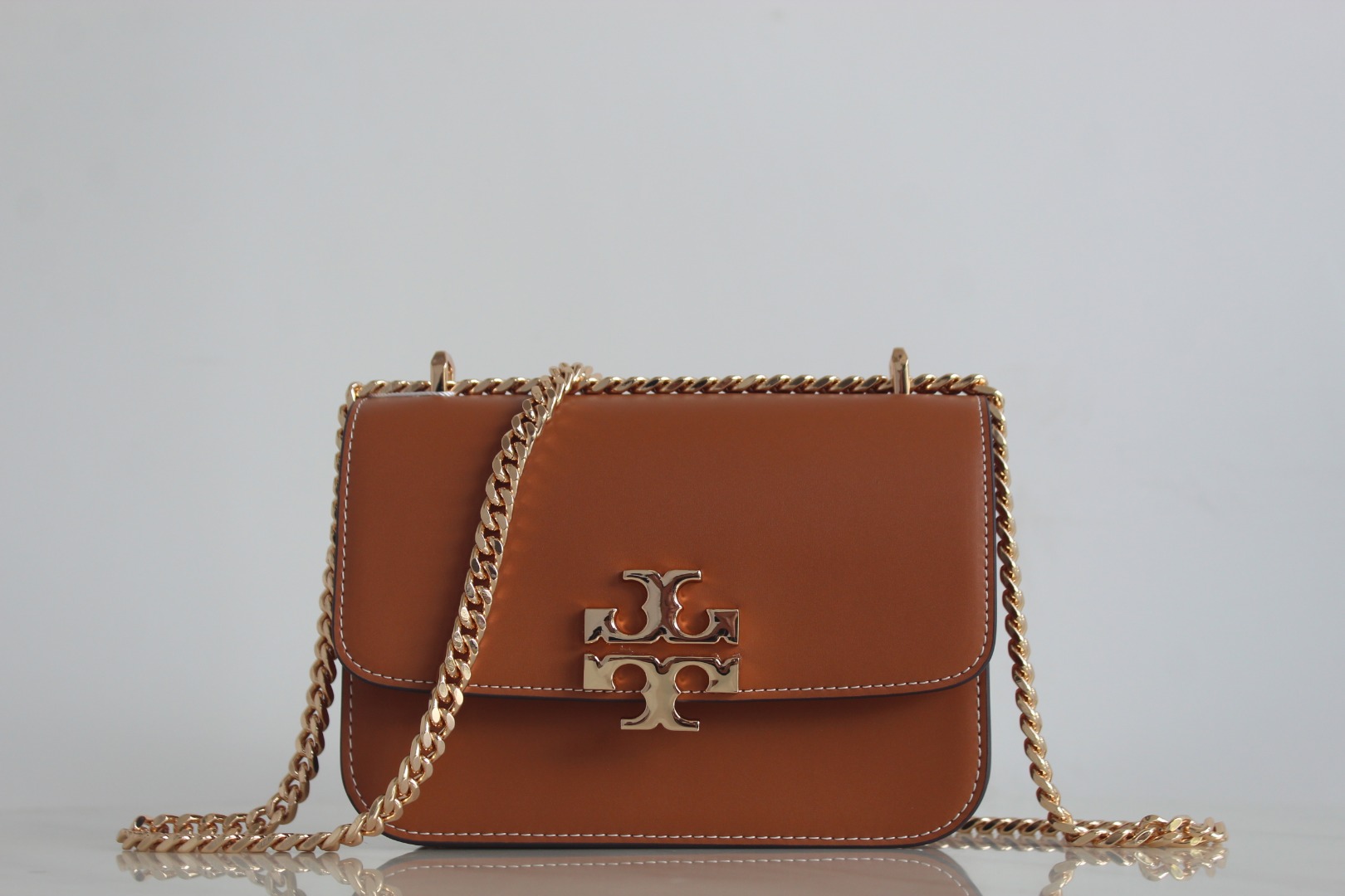 Tory Burch ToryBurch新款豆腐包Eleanor 链条单肩包 包款全新设计光滑金属饰件